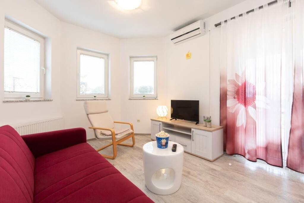 Apartments Doris, Krk Krk Town Exterior photo