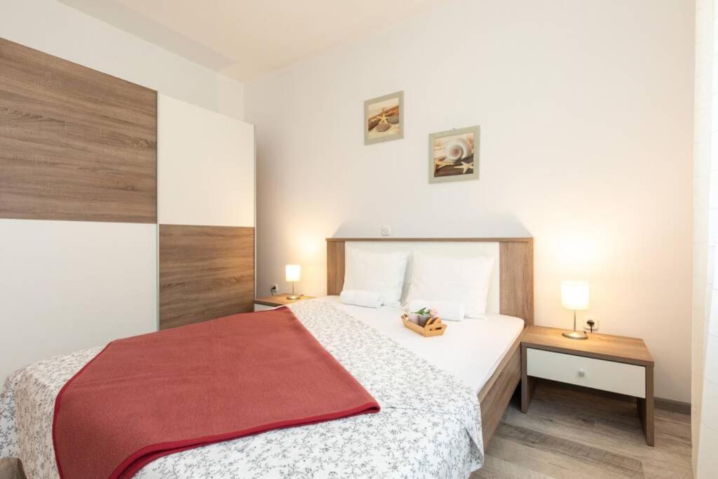 Apartments Doris, Krk Krk Town Exterior photo
