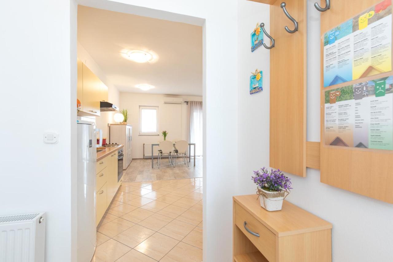 Apartments Doris, Krk Krk Town Exterior photo